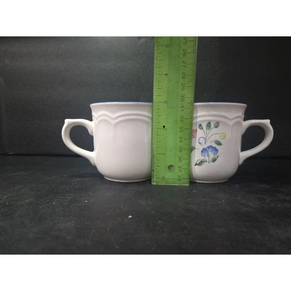 Floral Expressions Stoneware Coffee Cups, Japanese Tea Cups, Vintage Set of 2‎
